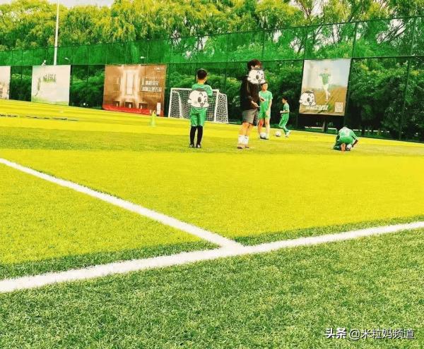 也太會玩了!看了她,你還會限制孩子玩嗎? 也太會玩了!看了她,你還會限制孩子玩嗎?