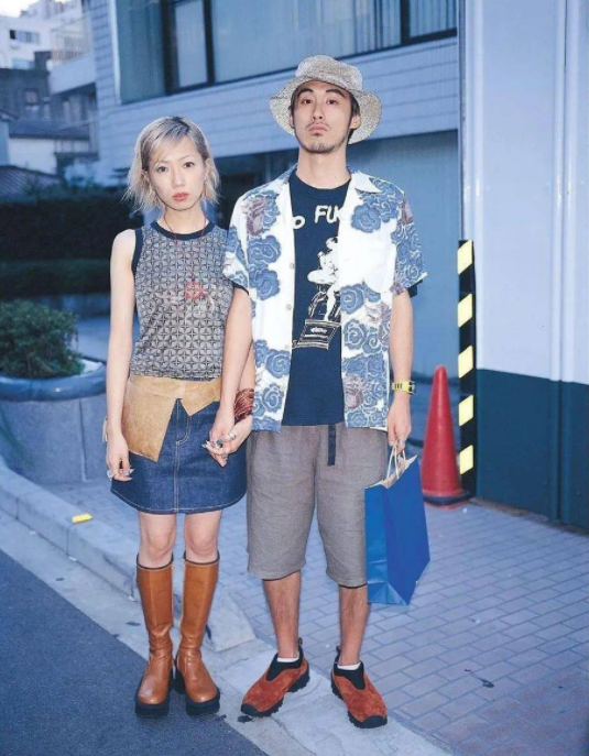 告別網紅臉！30年前的素人街拍，每個人都美得非常真實