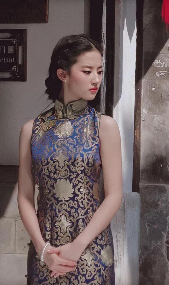 劉亦菲旗袍秀，一個字美