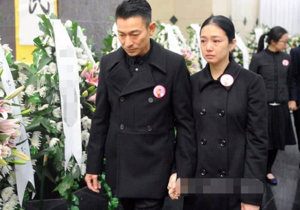 才情不敵梅豔芳，美豔不如關之琳，朱麗倩靠什麼抓住劉德華的心？