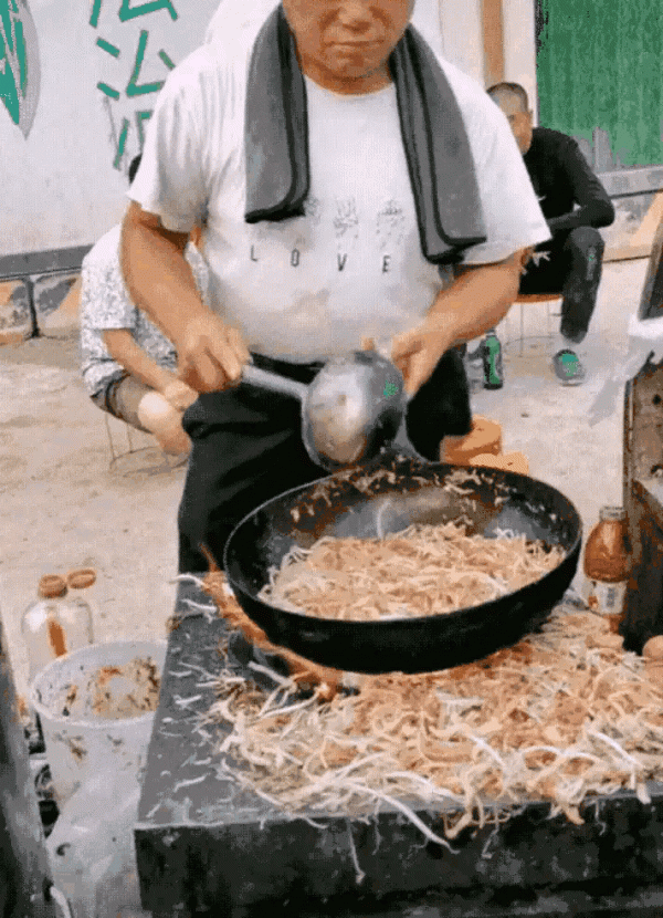 這孩子真可憐，還沒出生政審就過不了！網友：太難了