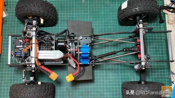 潮白怪獸-閉門造車-135號大腳LCG賽車