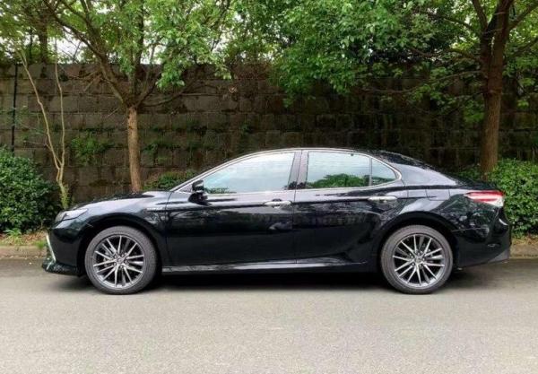 試駕凱美瑞 2.5G 豪華版,動力變化不大,科技感受略有提升! 試駕凱美瑞 2.5G 豪華版,動力變化不大,科技感受略有提升!