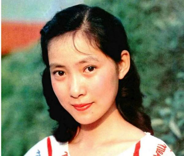 5對娛樂圈的跨國夫妻，有人結婚30年恩愛如初，有人36歲高齡生女