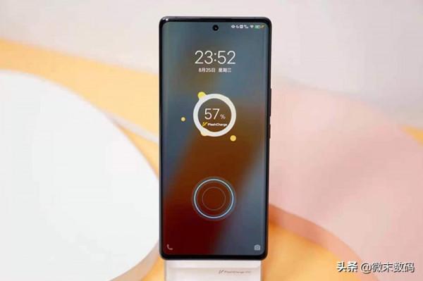 OPPO的150W快充，12分鐘充滿？Vivo iQOO9電池入網？