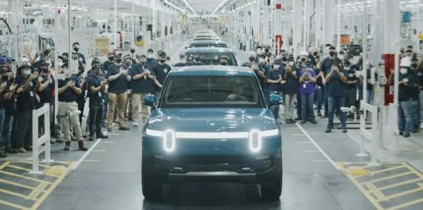 首款可交付的量產電動皮卡，竟然不是特斯拉