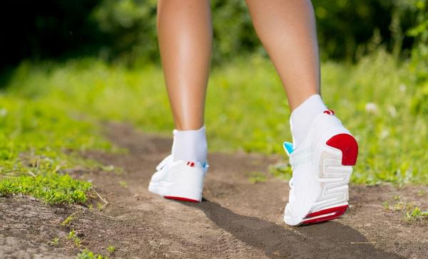 每天堅持“走一走”，身體會收穫6個好處，長壽老人都喜歡