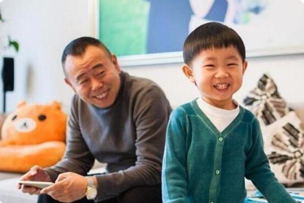 有種“隔代遺傳”叫潘長江,女兒完美避開基因,外孫猶如複製貼上 有種“隔代遺傳”叫潘長江,女兒完美避開基因,外孫猶如複製貼上