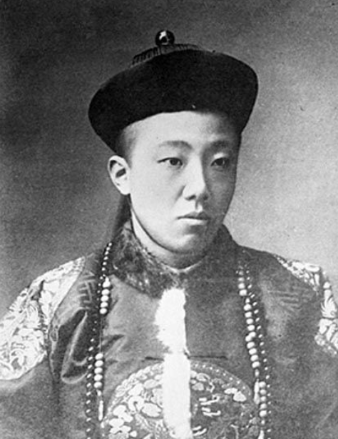 末代王爺載濤：三拒軍閥邀請，餓死不賣國，建國後被毛主席重用