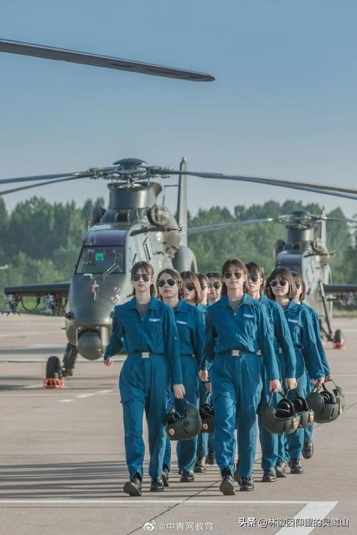 1950年5月，航校第一批飛行學員順利畢業