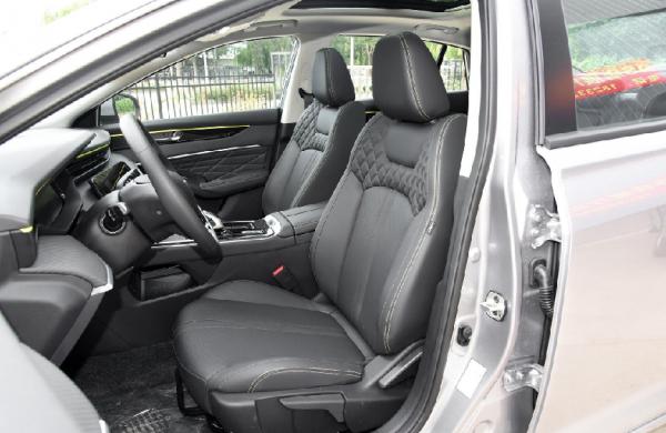 高階效能家轎的普及者,風神奕炫MAX效能卓越,又能顧家 高階效能家轎的普及者,風神奕炫MAX效能卓越,又能顧家