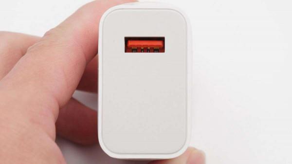 充電不到三小時續航半年,小米千元鋰電池版智慧窗簾拆解 充電不到三小時續航半年,小米千元鋰電池版智慧窗簾拆解