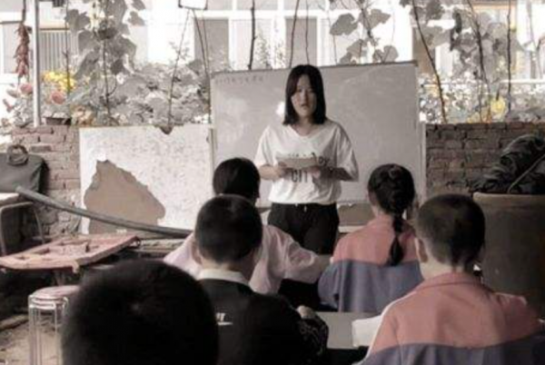 “歪臉女孩”趙宏秋:整容成功後,放棄百萬年薪,甘願教書育人 “歪臉女孩”趙宏秋:整容成功後,放棄百萬年薪,甘願教書育人