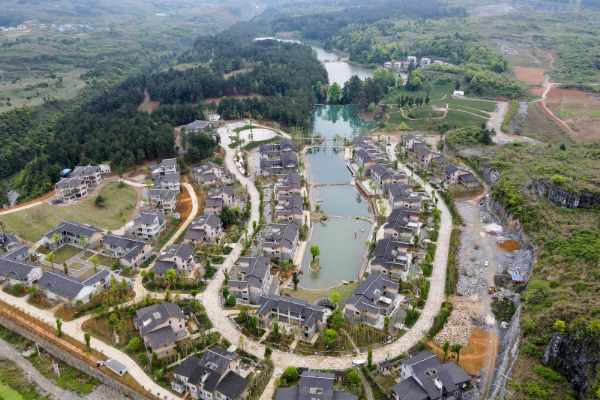 貴州猛砸3.5億打造一景區,年均溫僅25℃,成“避暑好去處” 貴州猛砸3.5億打造一景區,年均溫僅25℃,成“避暑好去處”