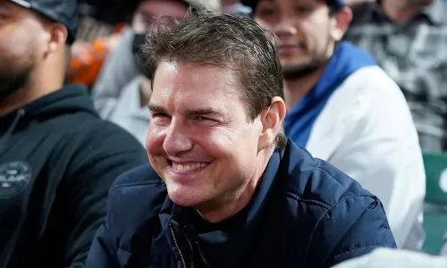 湯姆克魯斯帶兒子外出引騷亂!網友:兒子比你老 湯姆克魯斯帶兒子外出引騷亂!網友:兒子比你老