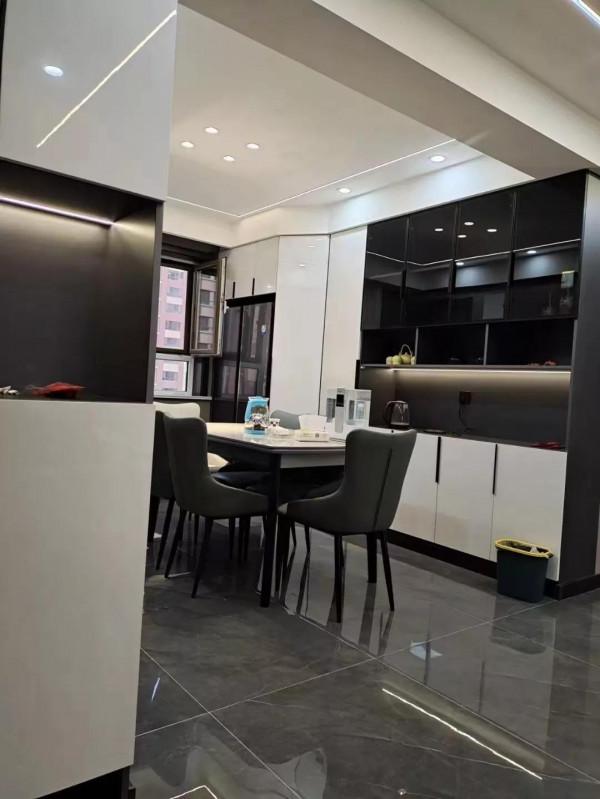 年前最後一家完美交房，客戶很滿意，過完年還有一套繼續裝