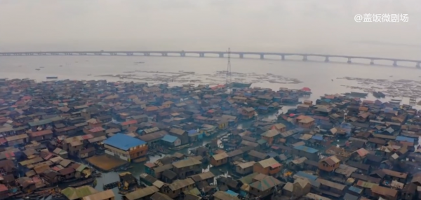 這就是非洲最大的水上貧民窟:小孩出生就會游泳,一輩子沒出去過 這就是非洲最大的水上貧民窟:小孩出生就會游泳,一輩子沒出去過