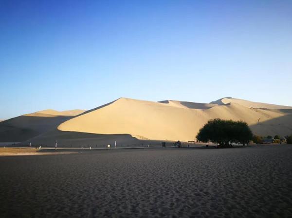 敦煌、敦煌……