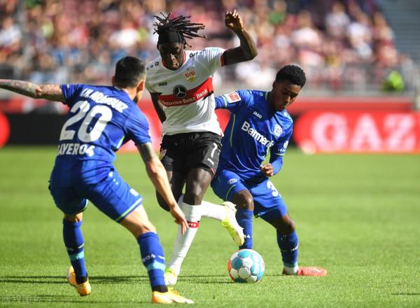 3-1,36%控球+少打一人仍贏,4射正3中,德甲勁旅狂飆一夜升至第4 3-1,36%控球+少打一人仍贏,4射正3中,德甲勁旅狂飆一夜升至第4