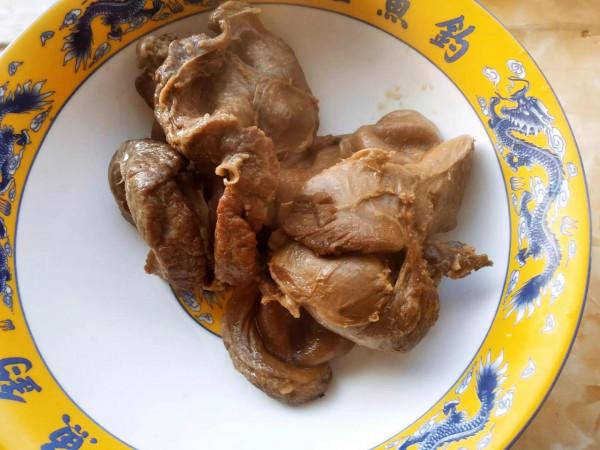 買豬肉時,別光挑肥揀瘦,選這“5個部位”,攤主都誇你是內行 買豬肉時,別光挑肥揀瘦,選這“5個部位”,攤主都誇你是內行