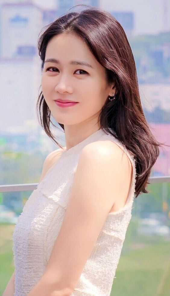 原來韓國整容技術對本國明星也沒有手軟，韓國四大頂流也臉崩了