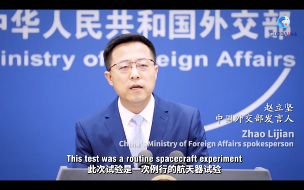 國社小姐姐繼續分飾兩人!這次不是對唱,是直槓 國社小姐姐繼續分飾兩人!這次不是對唱,是直槓