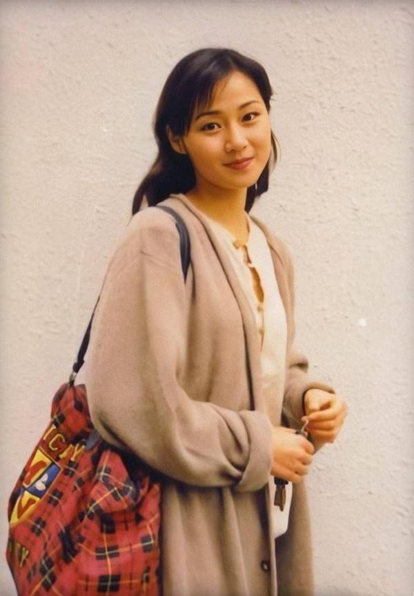 香港10對丁克明星夫妻，各有各的故事，有2男星揹著老婆有了孩子