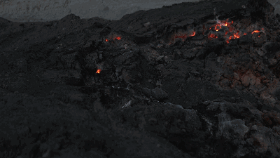 賀蘭山煤層自燃300多年，每年損失10億，為何自燃且撲不滅？