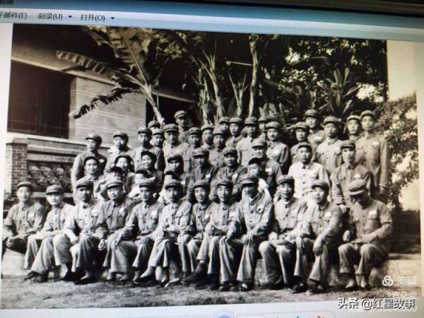 懷念父親吳瑞林和母親劉軍