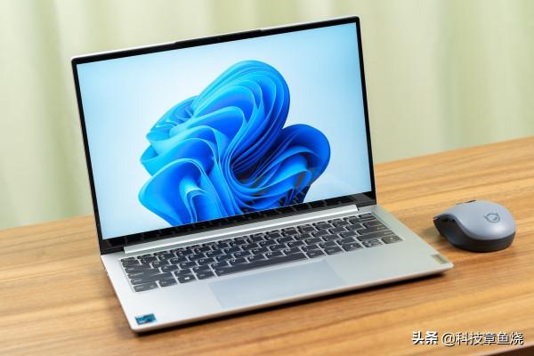 2.8K+90Hz能做什麼？小新Pro14給你答案