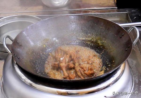 飯店的紅燒雞爪為啥軟糯又入味,原來是有訣竅,廚師長分享做法 飯店的紅燒雞爪為啥軟糯又入味,原來是有訣竅,廚師長分享做法