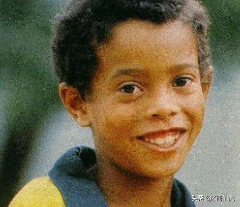 巴西足球3R組合大羅、裡瓦爾多和小羅的地位如何排序？