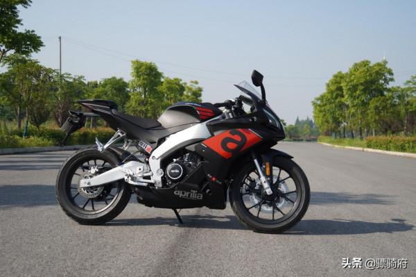2.68萬的阿普利亞GPR250R到底貴不貴？這個賬要這麼算