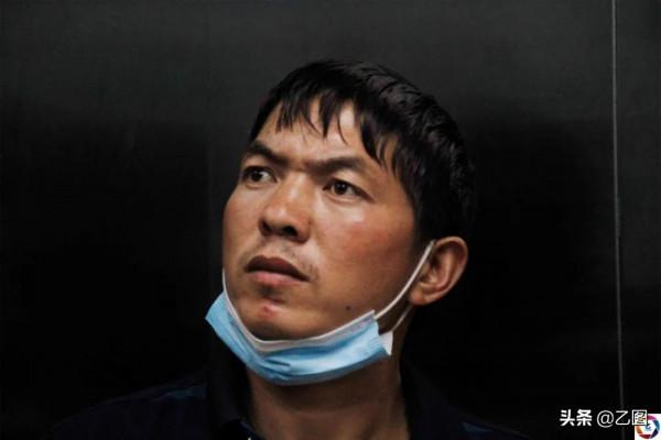 雲南這一家有多慘？長子燙傷，妻子患病，塵肺病丈夫要養四個老人