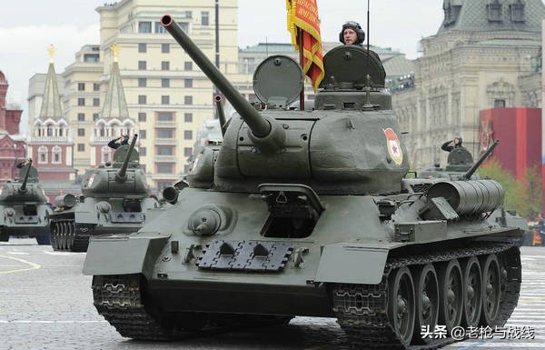 車尾巴上的大箱子是幹什麼用的?閒扯T-34的附加油箱及類似附件 車尾巴上的大箱子是幹什麼用的?閒扯T-34的附加油箱及類似附件