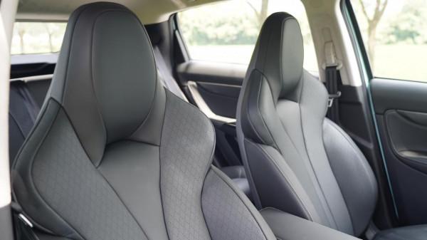 6年自駕旅行20萬公里,首次體驗純電動車,這駕駛感受太驚豔了 6年自駕旅行20萬公里,首次體驗純電動車,這駕駛感受太驚豔了