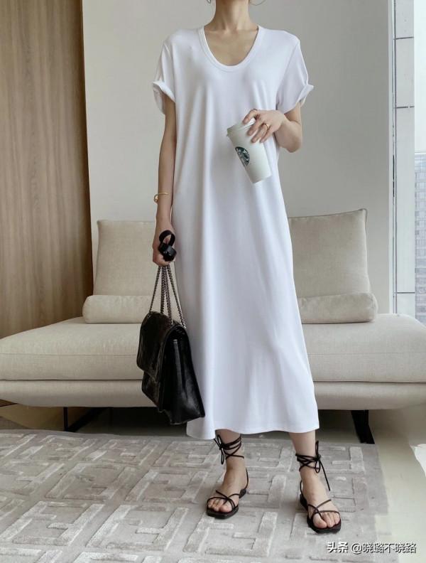 今年流行的“懶人裙”,很適合三四十歲的女人,時髦減齡還有氣質 今年流行的“懶人裙”,很適合三四十歲的女人,時髦減齡還有氣質