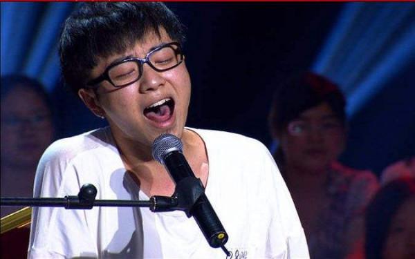 娛樂圈男星換臉大比拼：有人削骨，有人隆鼻，有人直接“換頭”