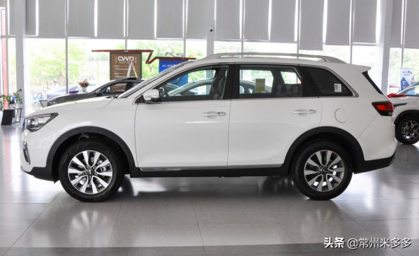 全系2.0T+6擋,跌至15萬還是7座!體驗韓系中型SUV 全系2.0T+6擋,跌至15萬還是7座!體驗韓系中型SUV