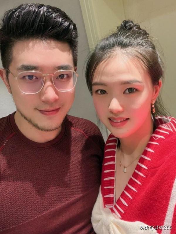 女排冠軍張常寧春節曬照，兩代三國手齊亮相，嫂子比她還要漂亮