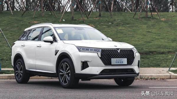 都是年輕前衛的好車 這兩款10-15萬級SUV誰更香？