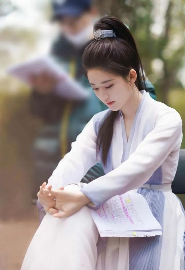 別看她們都去拍仙俠，不見得都有仙骨