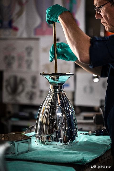 為了抓住年輕消費者,這些高階奢侈品竟然都開始熱衷遊戲了? 為了抓住年輕消費者,這些高階奢侈品竟然都開始熱衷遊戲了?