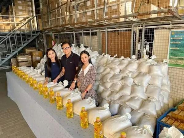 緬甸仰光、曼德勒、臘戌等多地街頭的這一幕幕，溫暖得讓人想哭