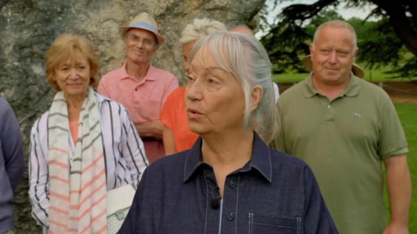 2017年她用177元買下一隻石貓,4年後價格漲到42萬 2017年她用177元買下一隻石貓,4年後價格漲到42萬