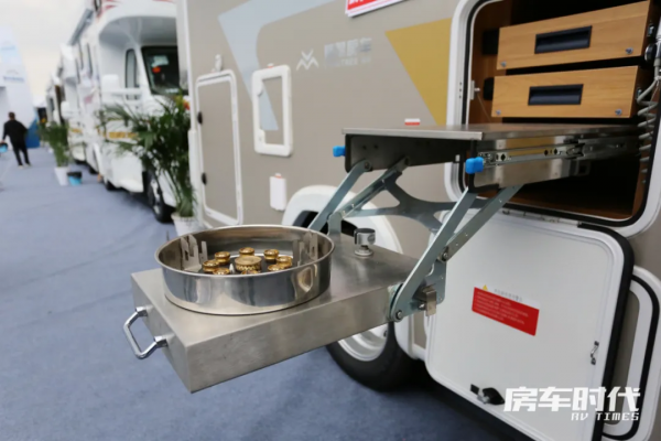 隆翠凱歌C630雙拓旅行版 大空間質感享受 開啟美好精緻的車旅生活