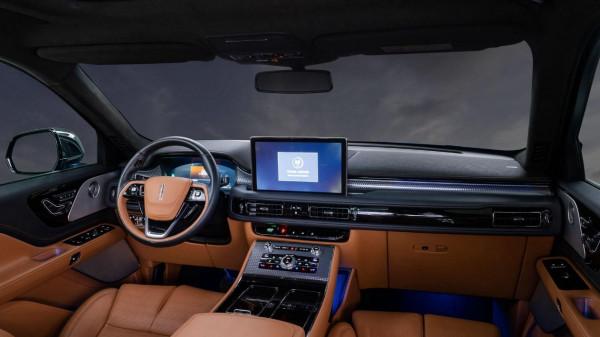 標配3&period;0T比沃爾沃XC90尺寸更大，買新款林肯飛行家更值嗎？