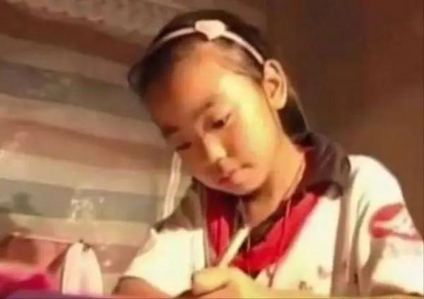 勵志女孩李欣雨：汶川地震讓她失去右手，高考625分考入華中師範