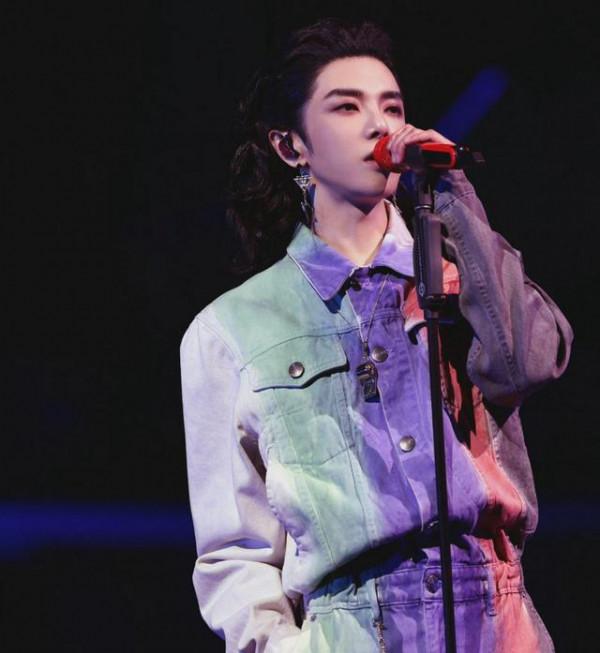 華晨宇新歌《好想我回來啊》,破碎感十足卻治癒心靈 華晨宇新歌《好想我回來啊》,破碎感十足卻治癒心靈