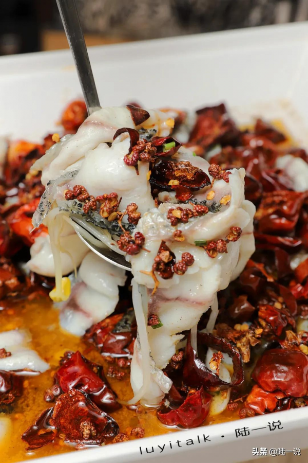 這家水煮活魚，在廈門開了整整25年，不簡單